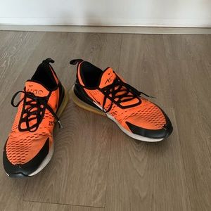 Nike 270